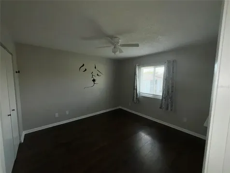 39132 County Road 54 Zephyrhills FL 33542