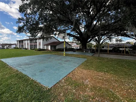 39132 County Road 54 Zephyrhills FL 33542