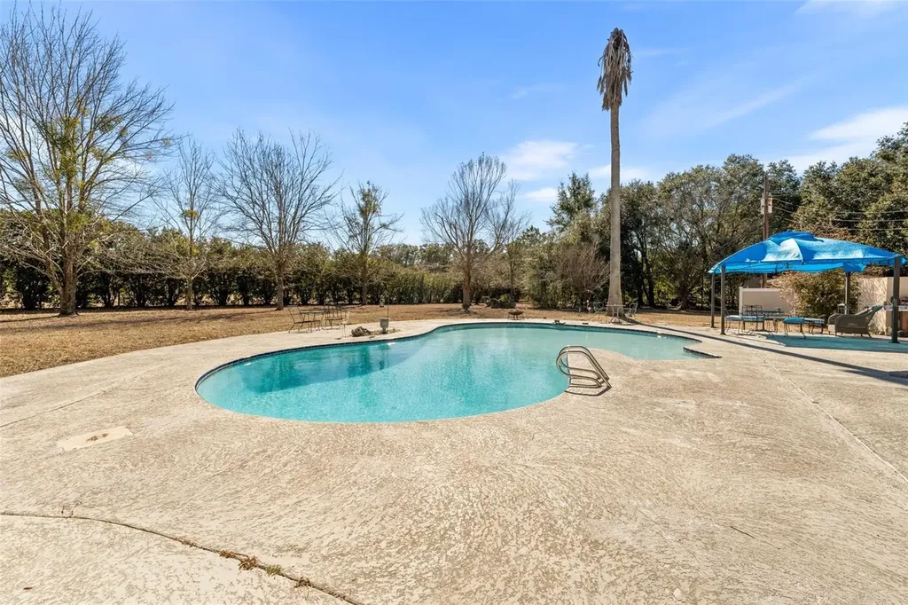 20031 NW County Road 236 High Springs FL 32643