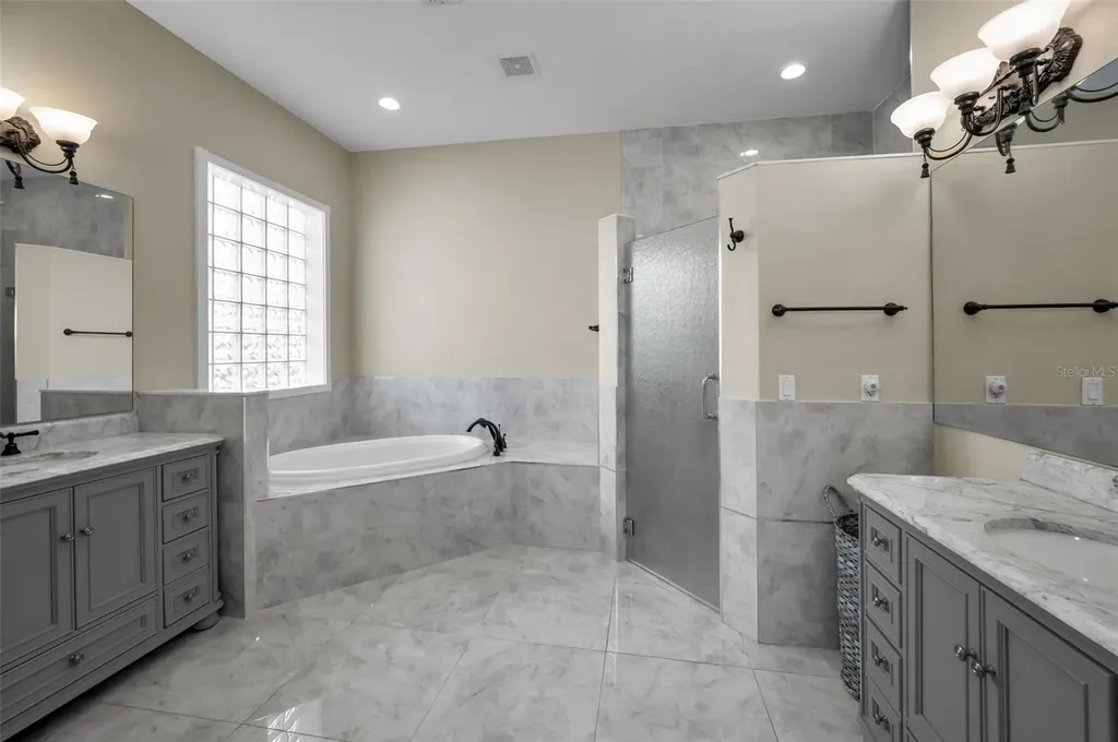 10622 Cape Hatteras Drive Tampa FL 33615