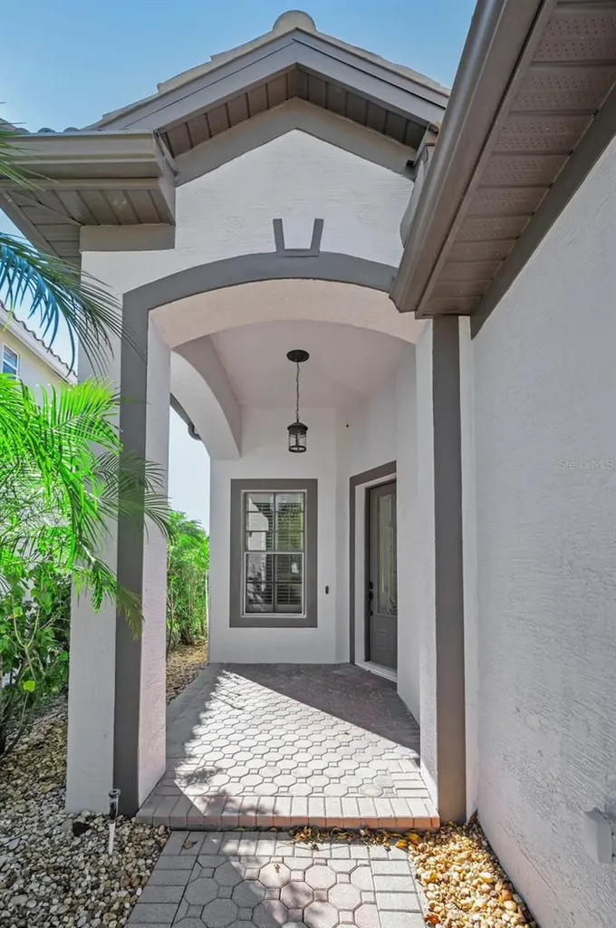 10622 Cape Hatteras Drive Tampa FL 33615