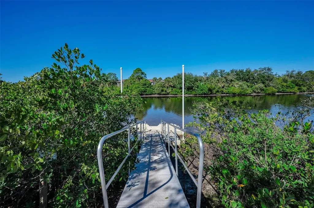 10622 Cape Hatteras Drive Tampa FL 33615