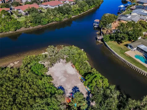 10622 Cape Hatteras Drive Tampa FL 33615