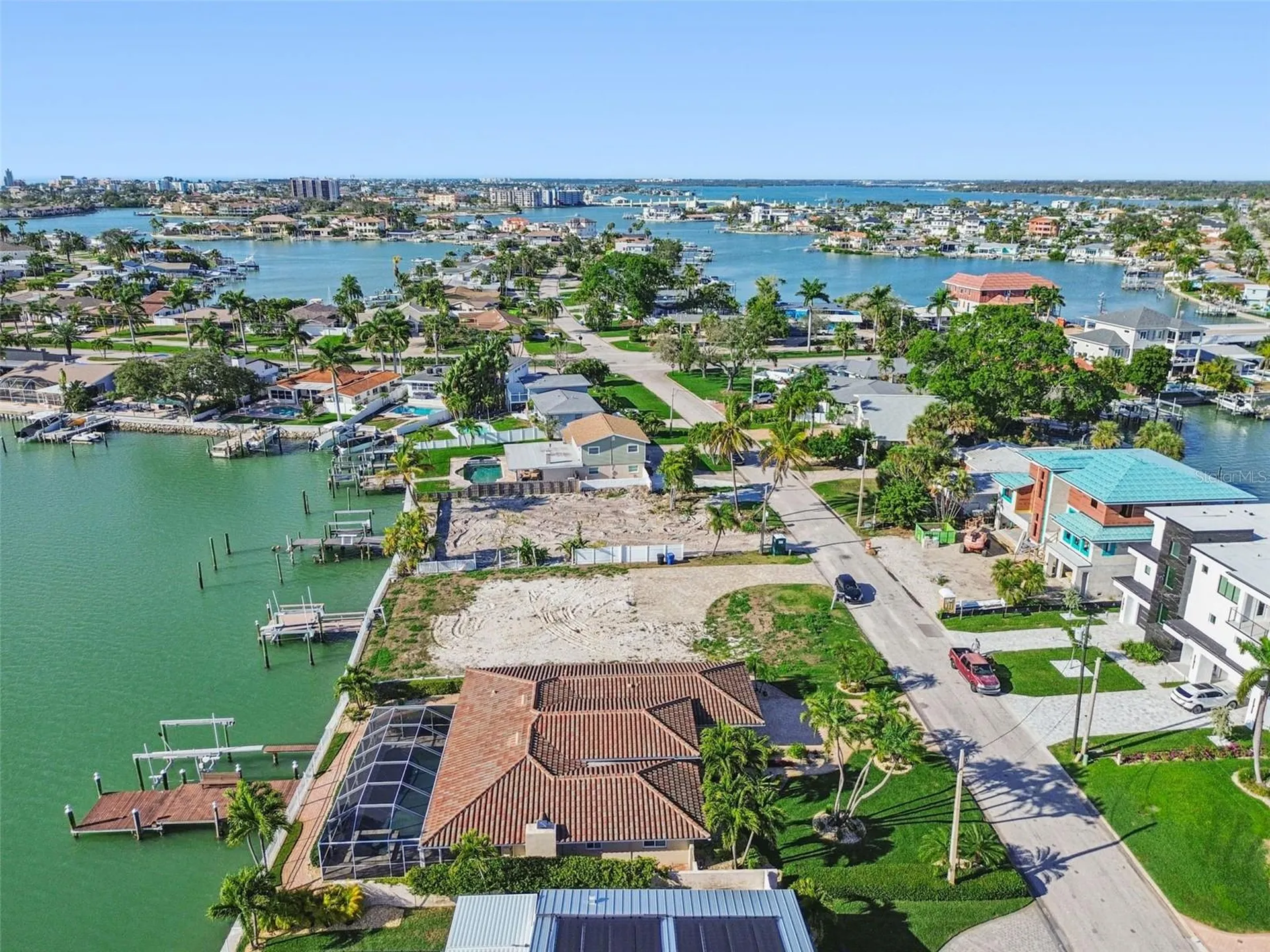 7864 9th Avenue S St Petersburg FL 33707