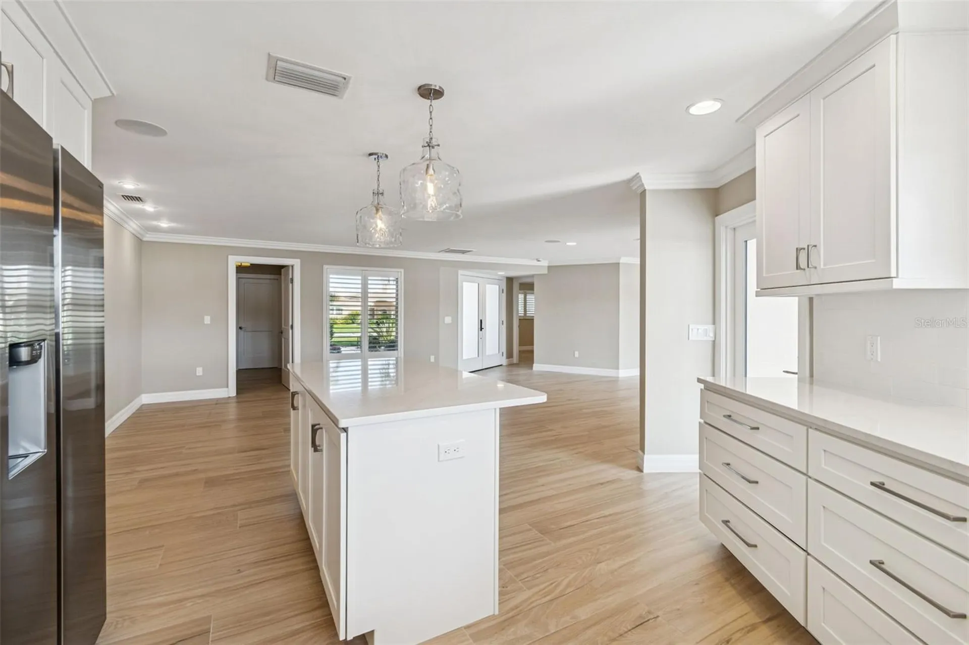 7864 9th Avenue S St Petersburg FL 33707