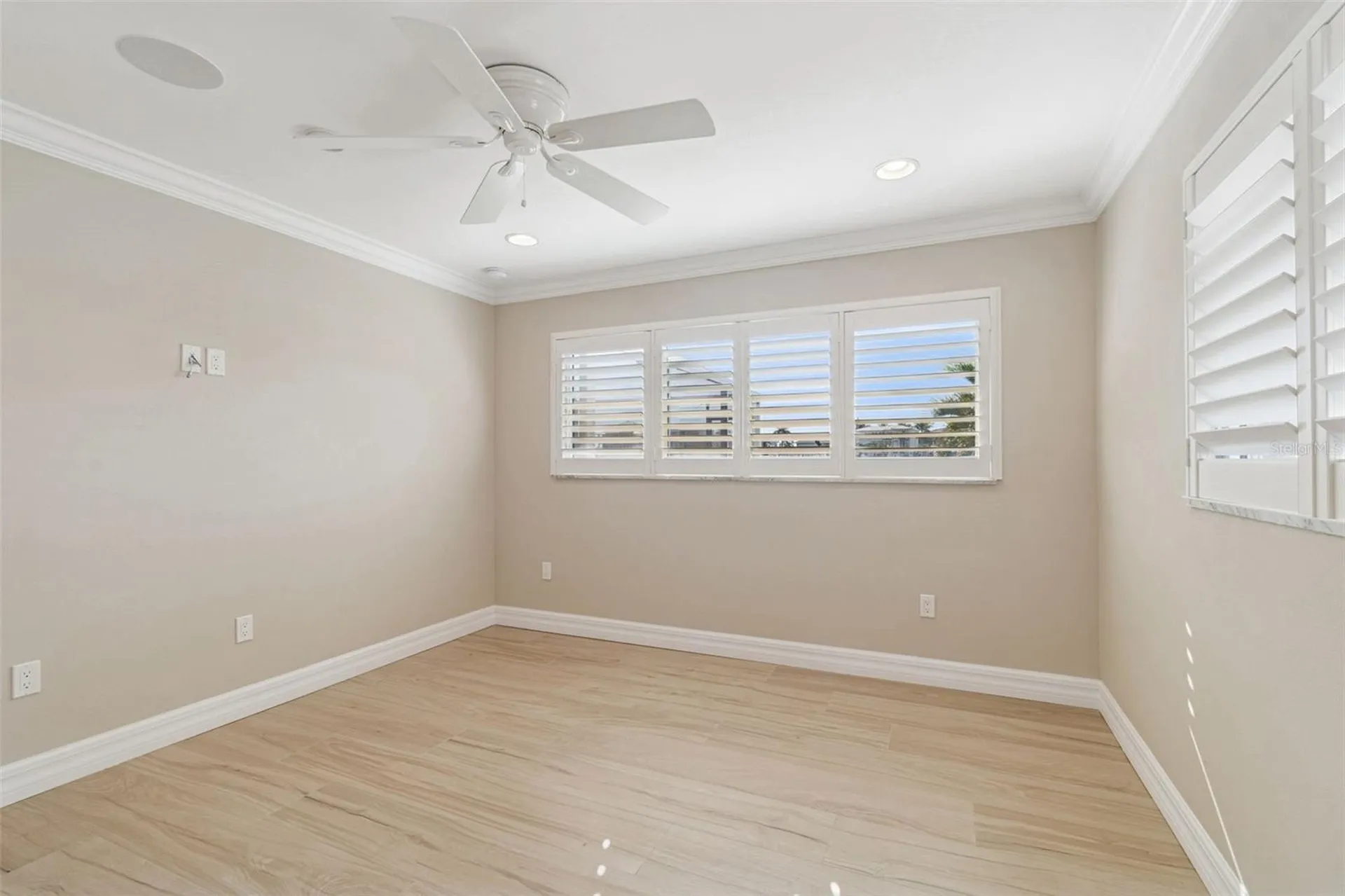 7864 9th Avenue S St Petersburg FL 33707