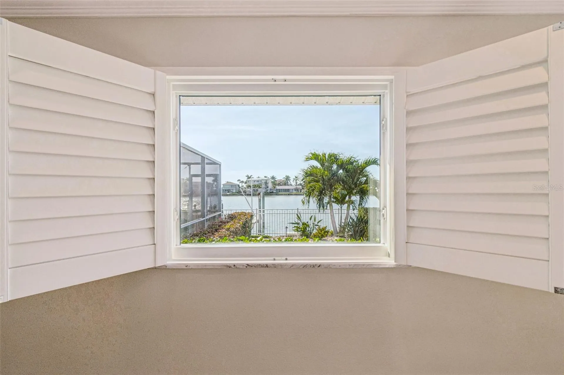 7864 9th Avenue S St Petersburg FL 33707