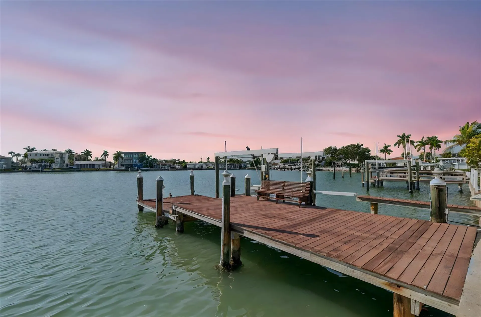 7864 9th Avenue S St Petersburg FL 33707