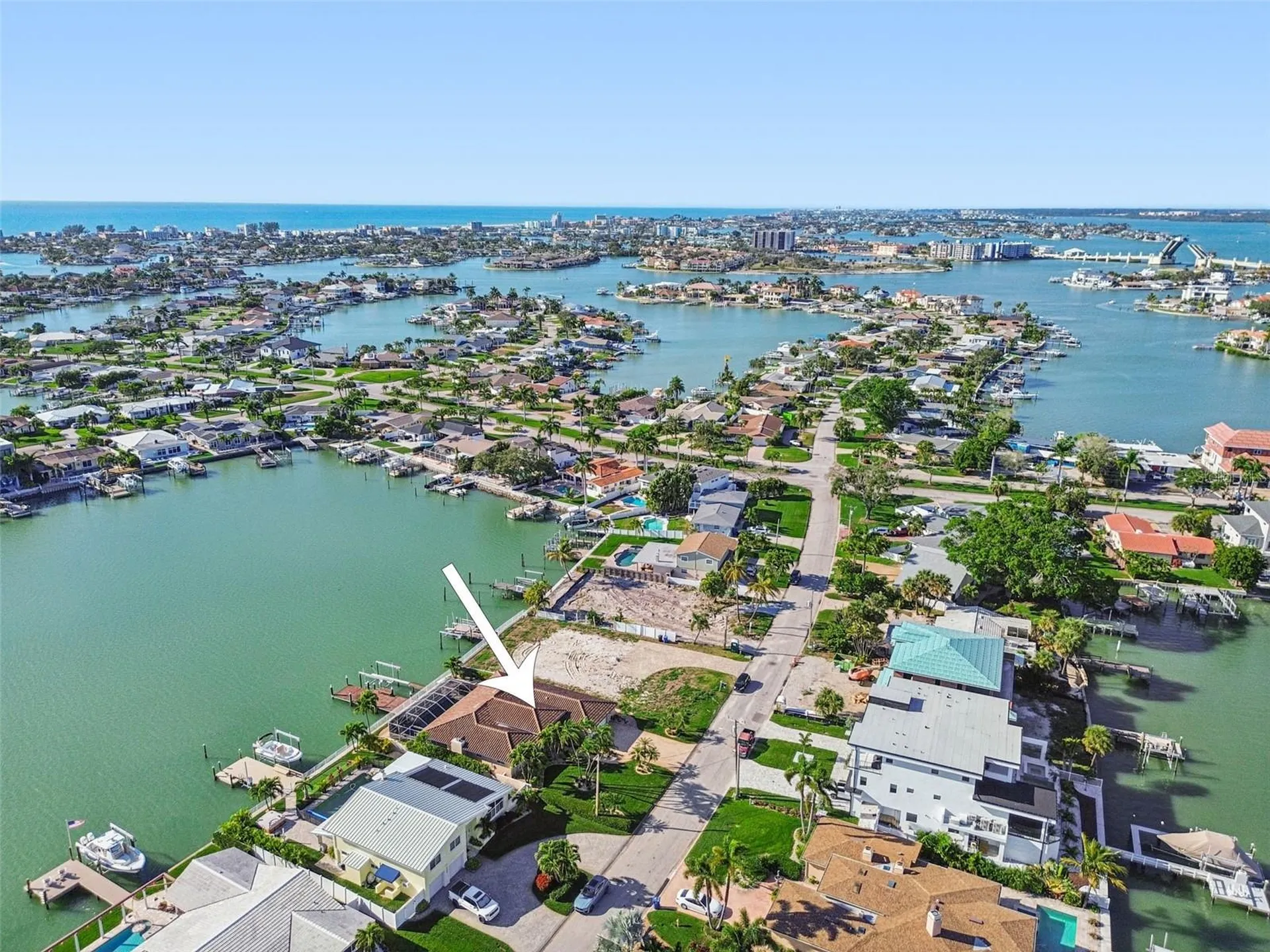 7864 9th Avenue S St Petersburg FL 33707