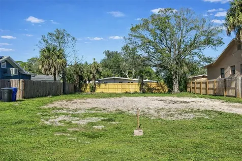 319 80th Avenue NE St Petersburg FL 33702