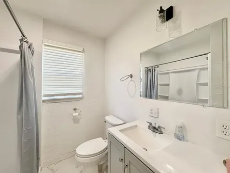 524 E Lime Street Tarpon Springs FL 34689