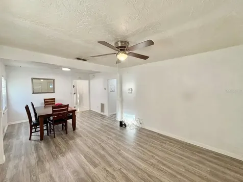 524 E Lime Street Tarpon Springs FL 34689