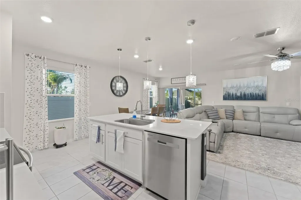 2125 Canopy Terrace Boulevard Deland FL 32724