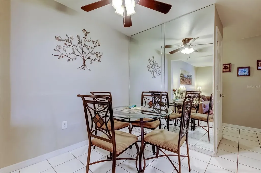 3650 41st Way S St Petersburg FL 33711