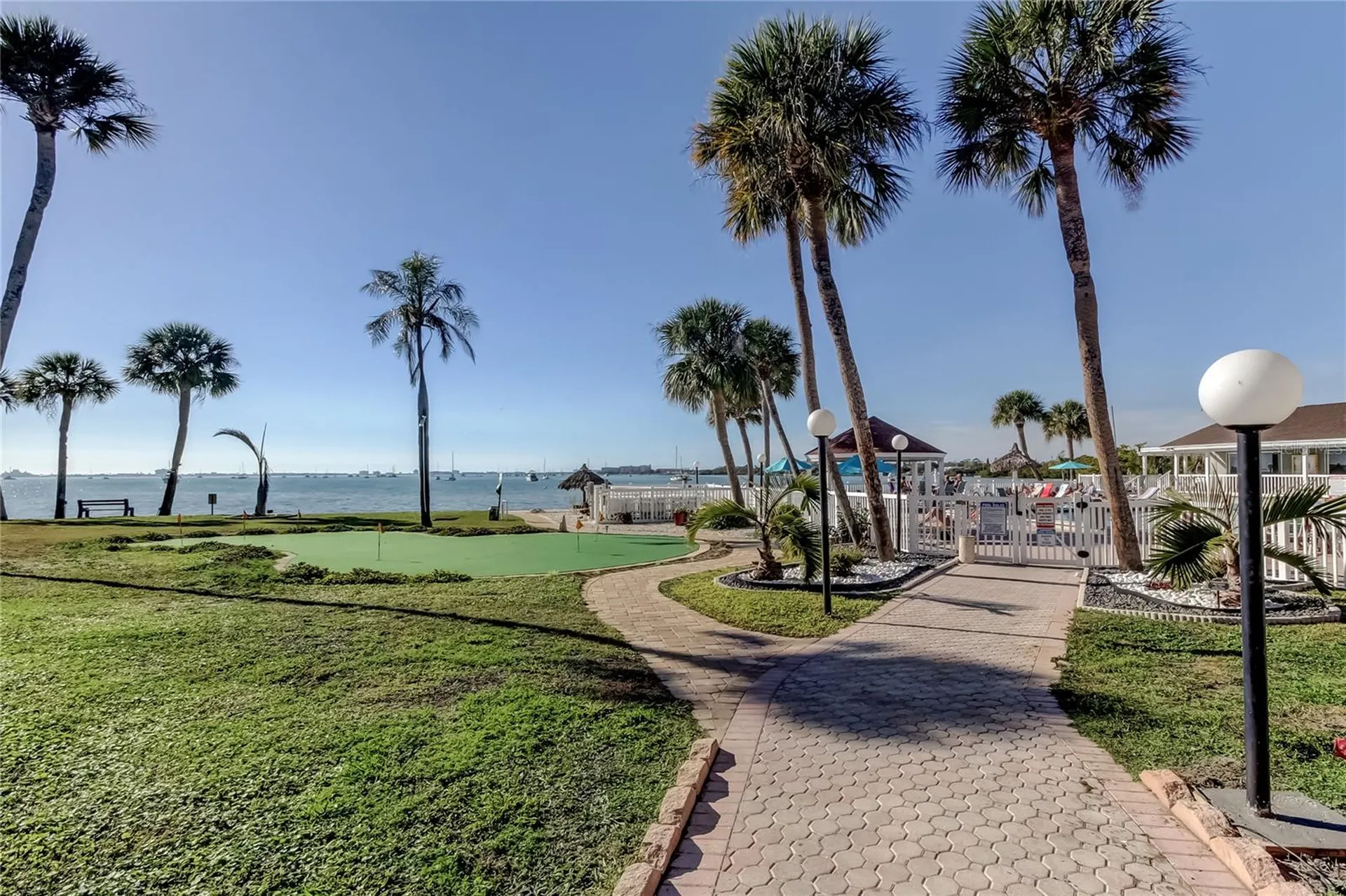 3650 41st Way S St Petersburg FL 33711