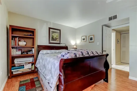 3650 41st Way S St Petersburg FL 33711