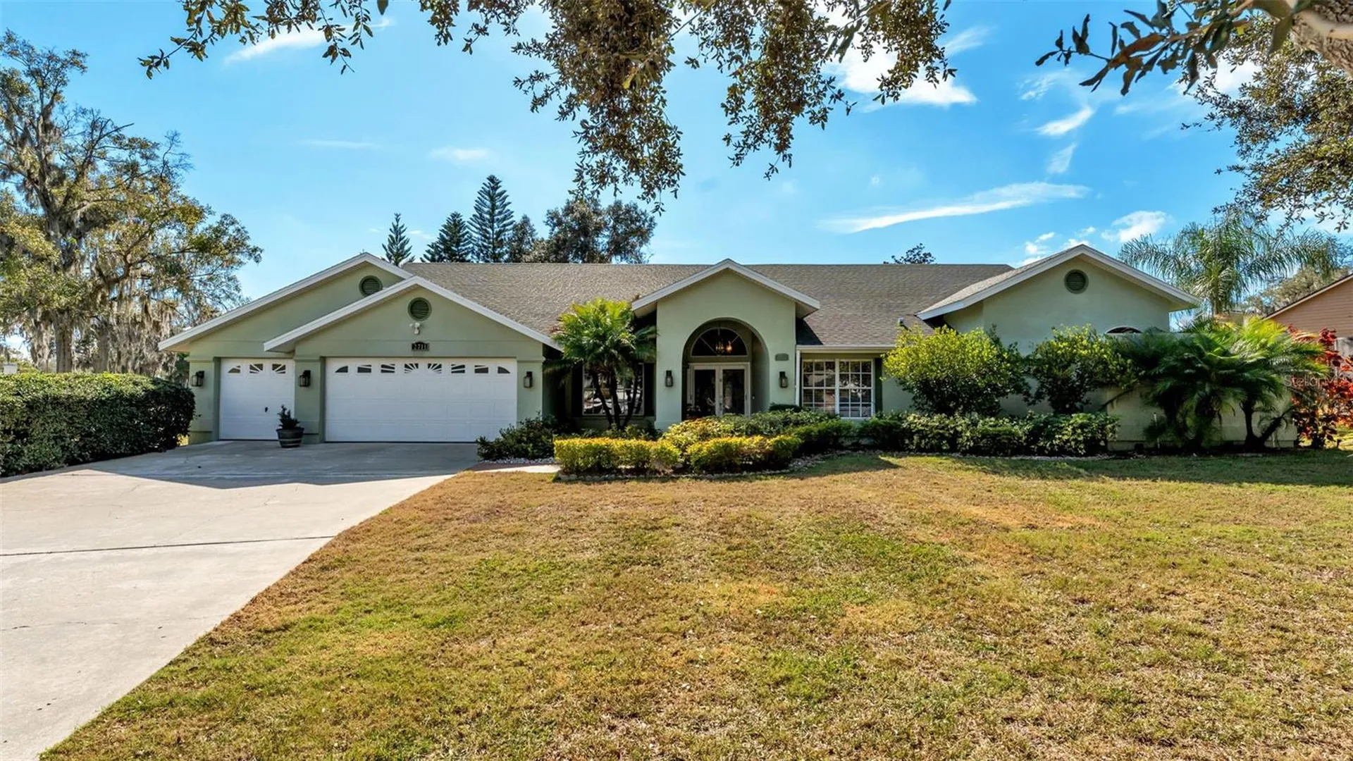 2711 S Fairway Drive Plant City FL 33566