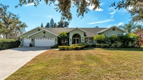 2711 S Fairway Drive Plant City FL 33566