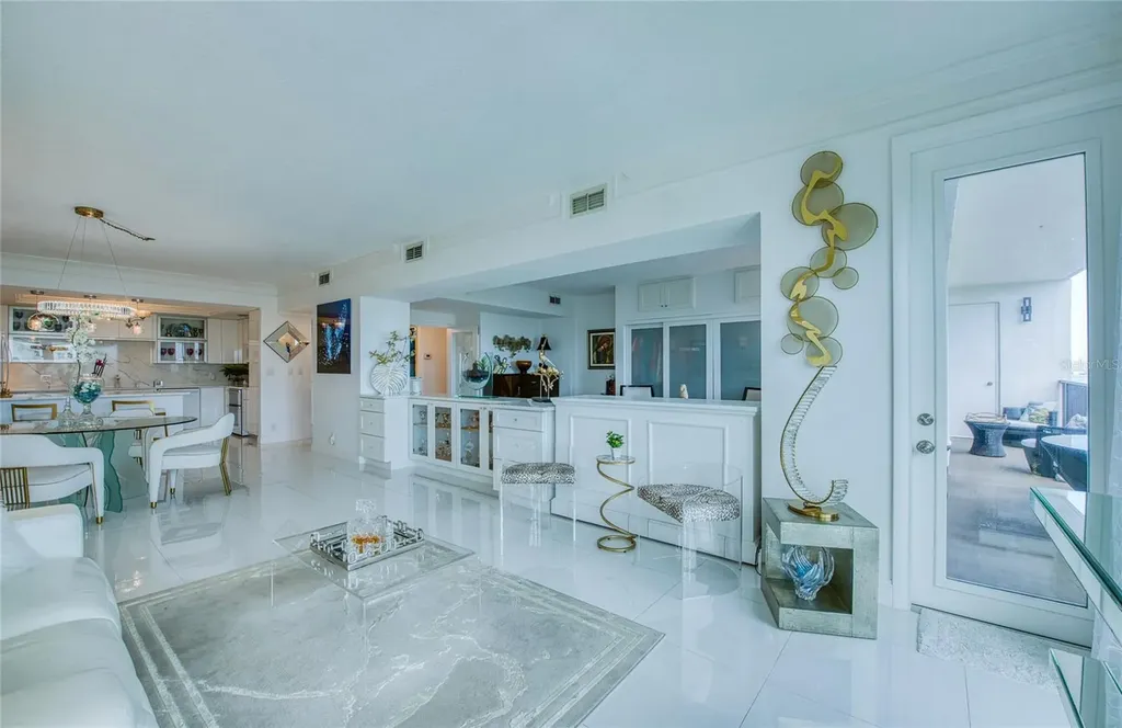 8 Belleview Boulevard Belleair FL 33756
