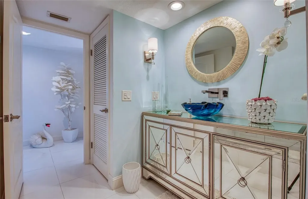 8 Belleview Boulevard Belleair FL 33756