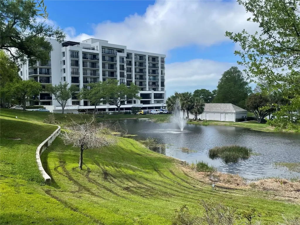 8 Belleview Boulevard Belleair FL 33756
