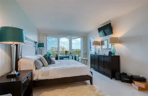 8 Belleview Boulevard Belleair FL 33756
