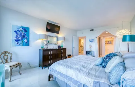8 Belleview Boulevard Belleair FL 33756