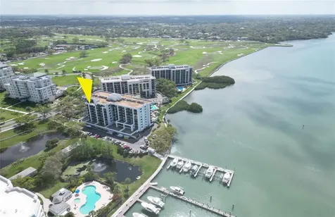8 Belleview Boulevard Belleair FL 33756