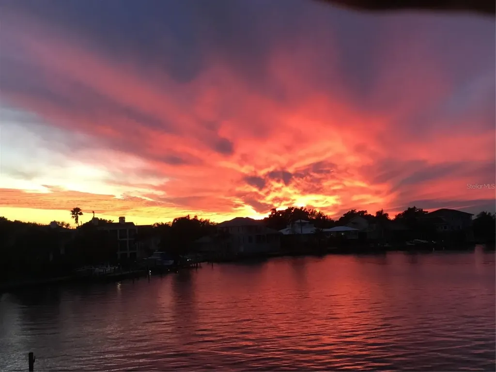 1444 Harbor Drive Sarasota FL 34239