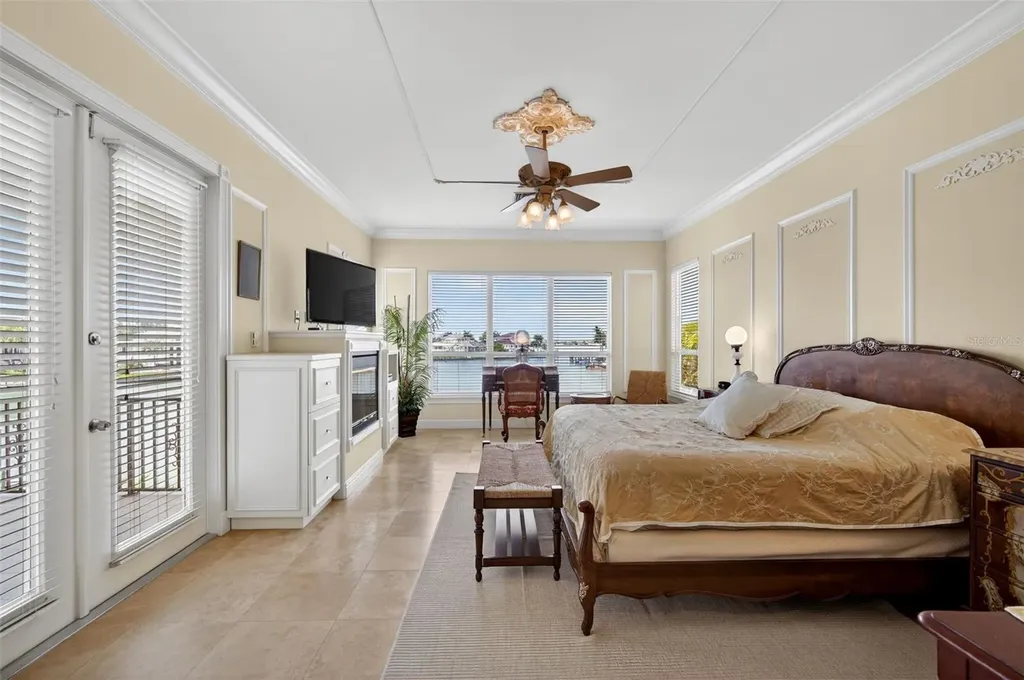 1444 Harbor Drive Sarasota FL 34239