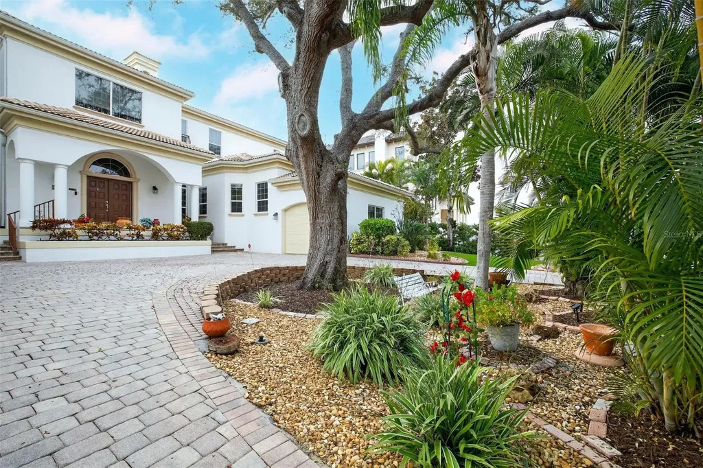 1444 Harbor Drive Sarasota FL 34239