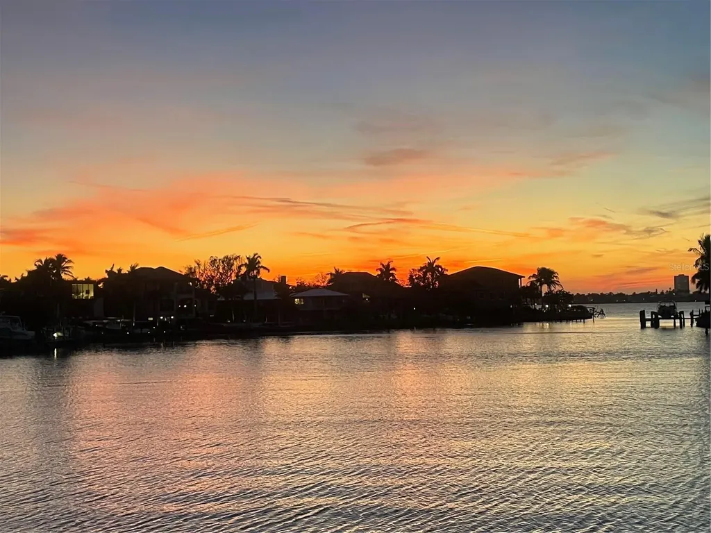 1444 Harbor Drive Sarasota FL 34239