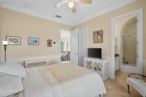 1444 Harbor Drive Sarasota FL 34239