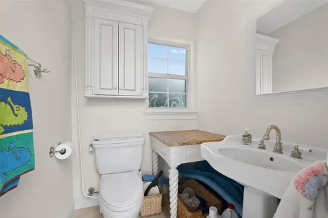 1444 Harbor Drive Sarasota FL 34239