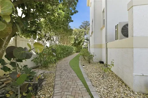 1444 Harbor Drive Sarasota FL 34239