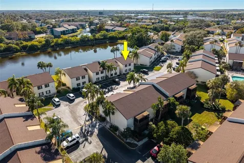 724 115th Avenue N St Petersburg FL 33716