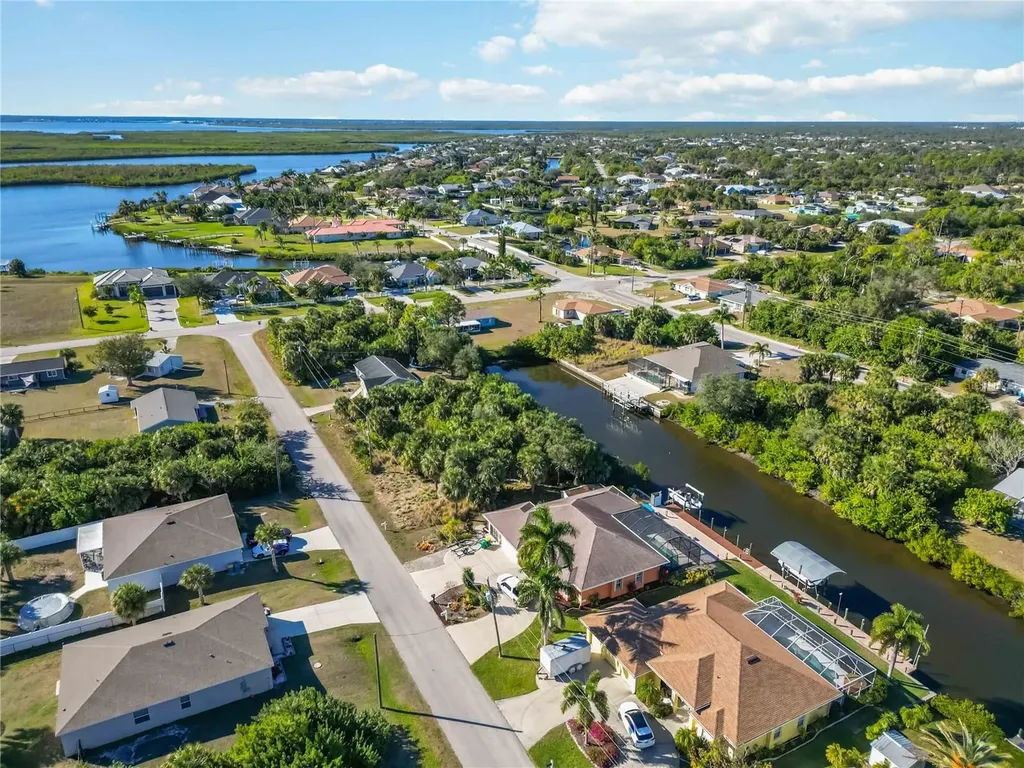 18034 Avonsdale Port Charlotte FL 33948