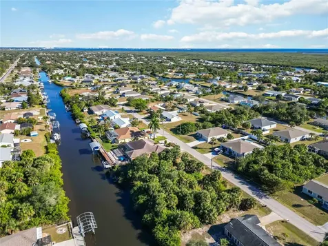 18034 Avonsdale Port Charlotte FL 33948