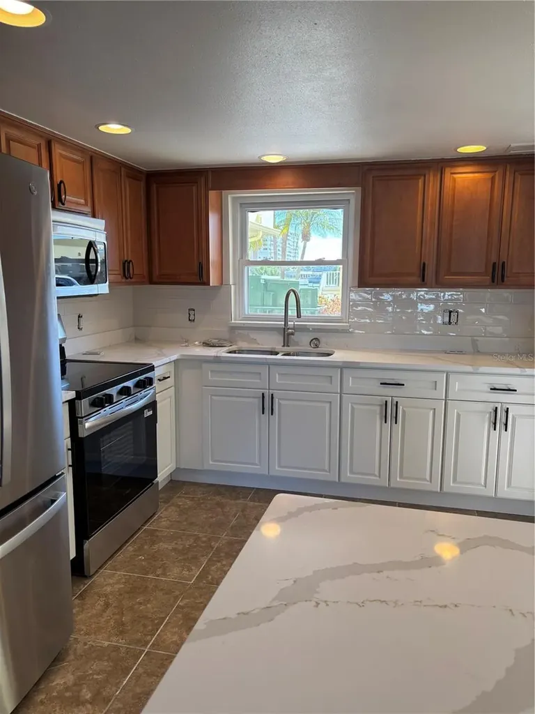 4725 Cove Circle St Petersburg FL 33708