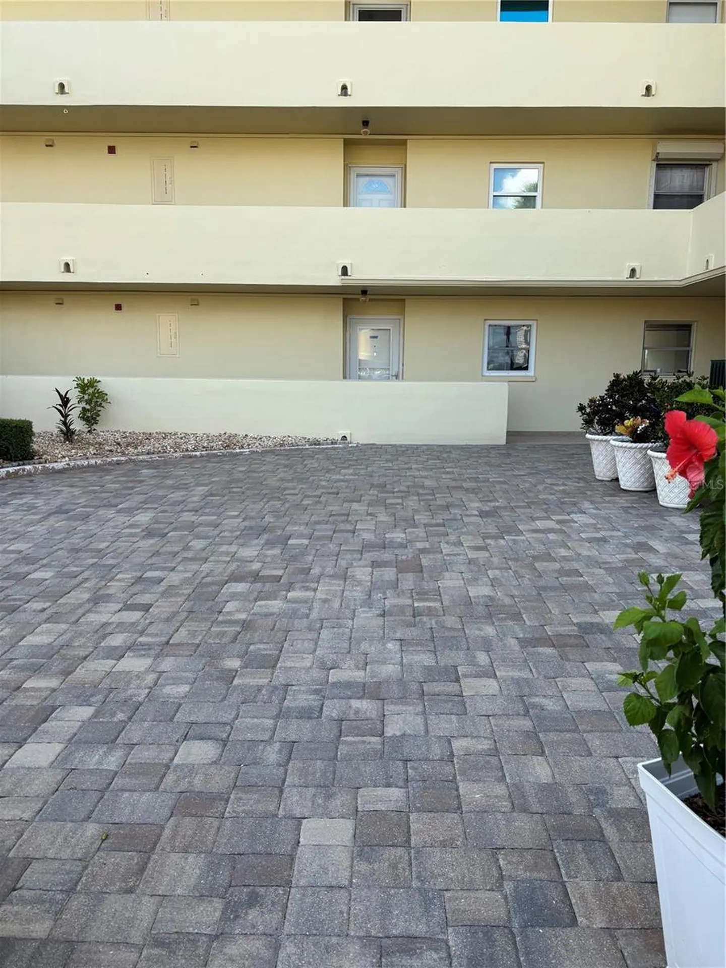 4725 Cove Circle St Petersburg FL 33708