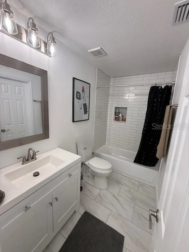 16077 Dawnview Drive Tampa FL 33624
