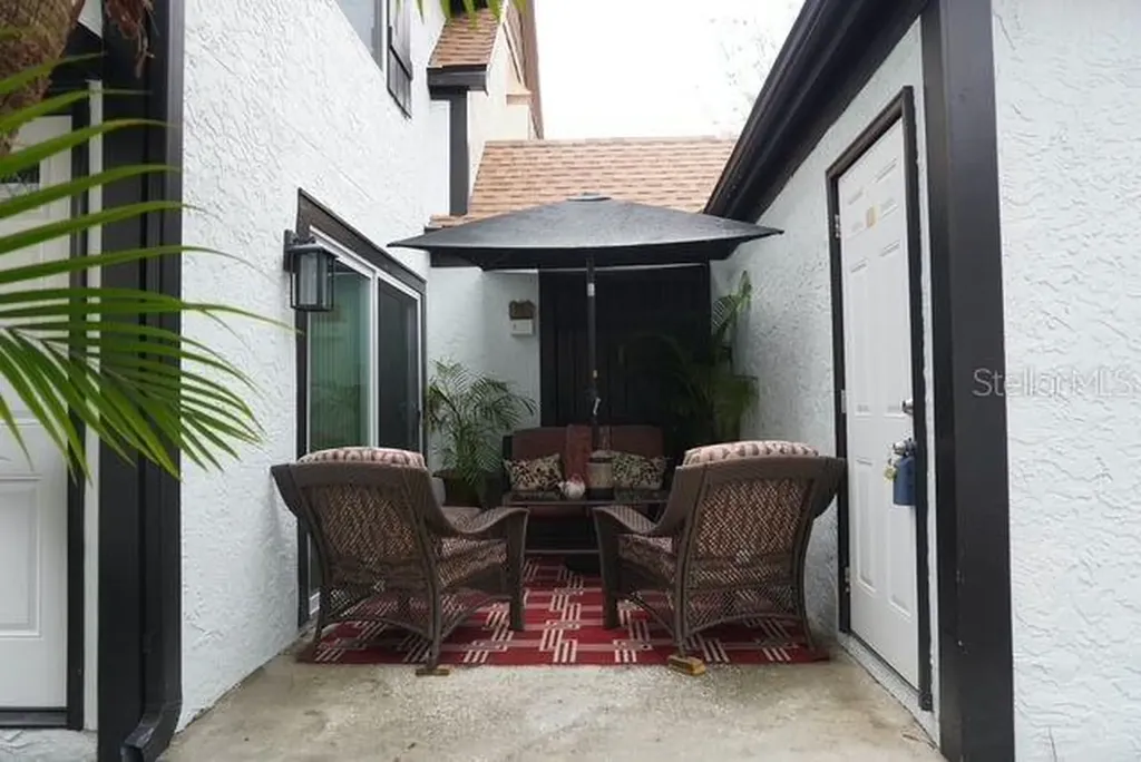 16077 Dawnview Drive Tampa FL 33624