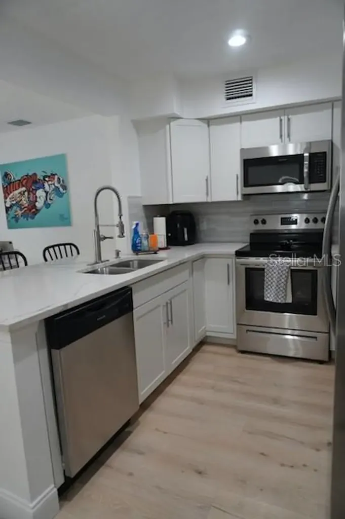 16077 Dawnview Drive Tampa FL 33624