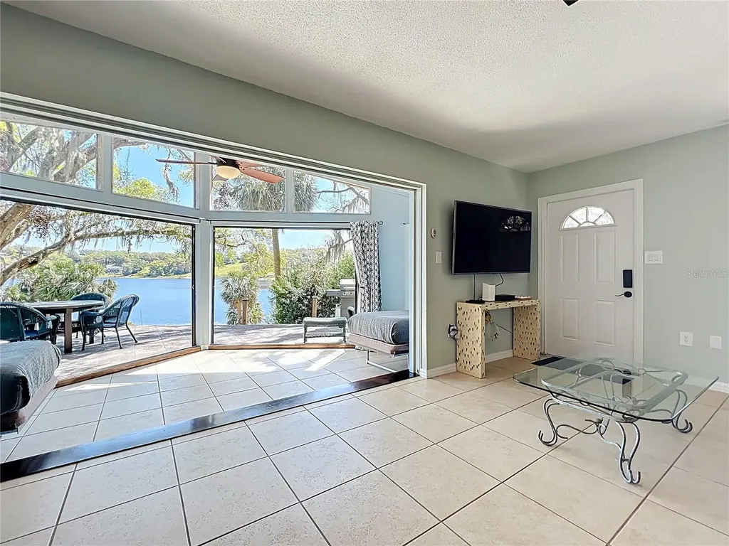 1617 Lake Nettie Court Eustis FL 32726