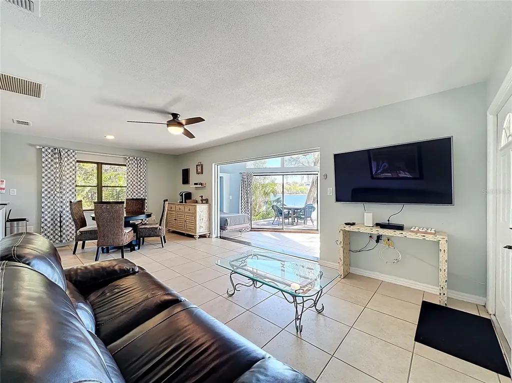 1617 Lake Nettie Court Eustis FL 32726