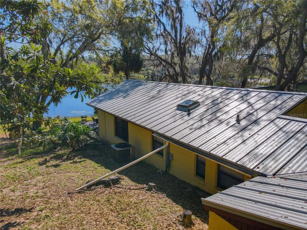 1617 Lake Nettie Court Eustis FL 32726