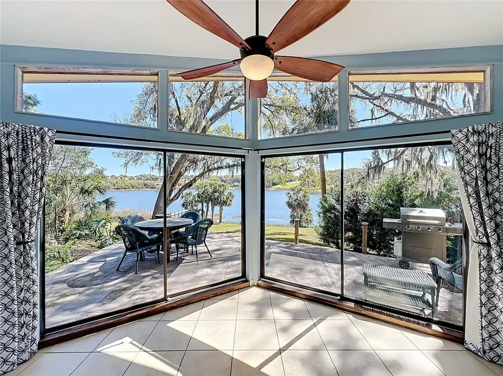 1617 Lake Nettie Court Eustis FL 32726