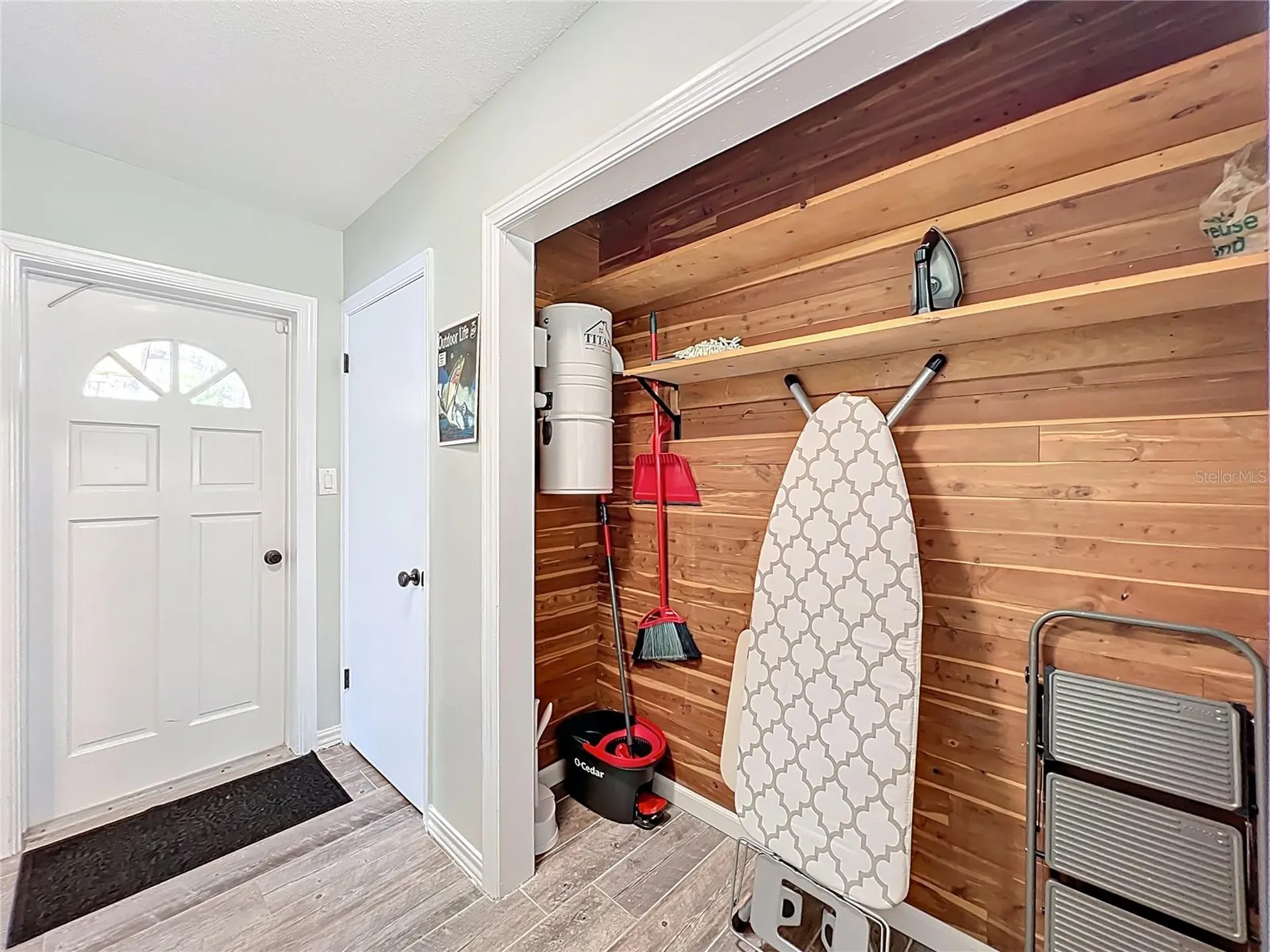 1617 Lake Nettie Court Eustis FL 32726