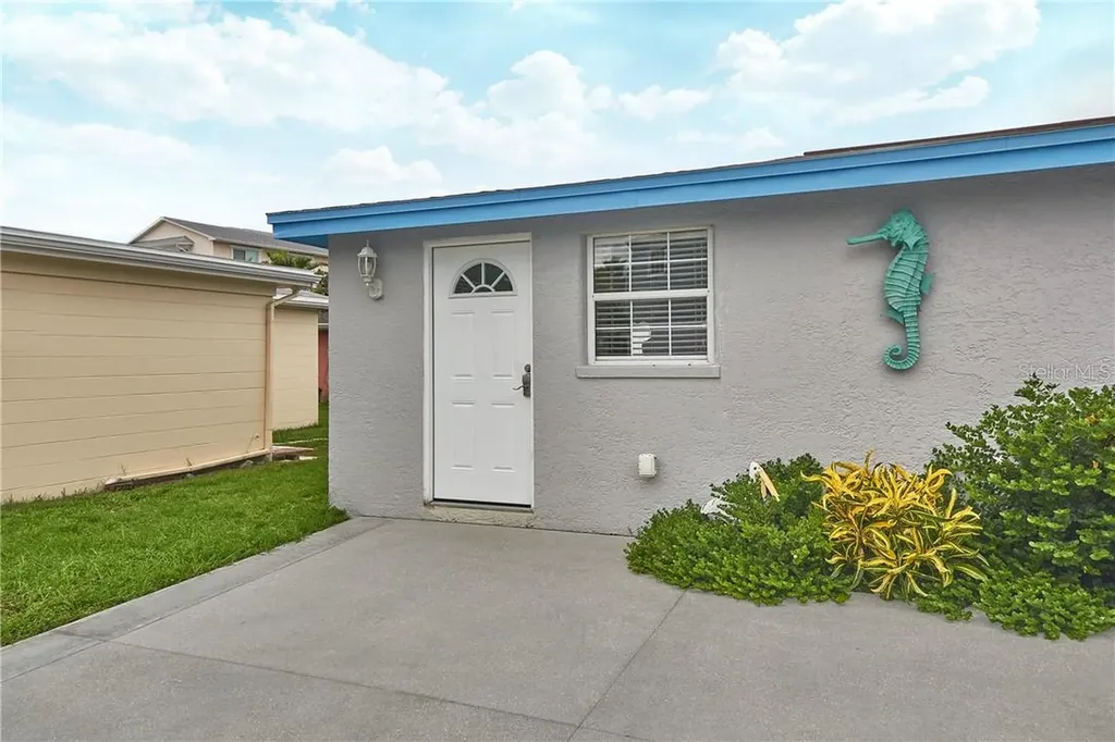 18040 E 5th Street Redington Shores FL 33708
