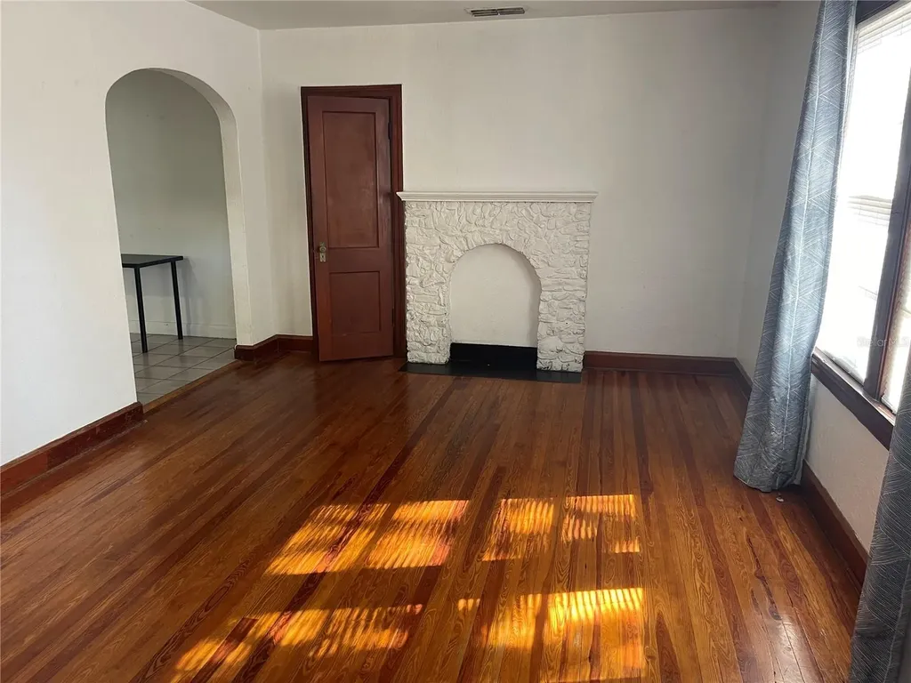 1002 Drew Street Clearwater FL 33755